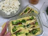 Запіканка з тістом, овочами та мʼясом