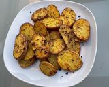 Une image de l'étape 7 de Pommes de terre rouges grillées aux épices et origan.