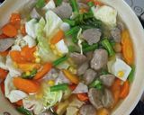 Foto langkah ke 3 dari resep Sop Bakso Sayur.