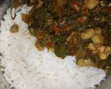 A picture of step 2 of Shinkafa da miyar wake.