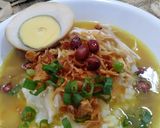 Foto langkah ke 5 dari resep Bubur Ayam Kuah Kuning.