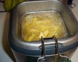Foto del paso 3 de la receta Pinchos de pollo y verduras con patatas fritas