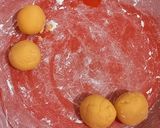 Foto langkah ke 4 dari resep Klepon Ubi Kuning.