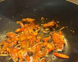 A picture of step 1 of Chicken tikka fried rice.