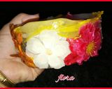 A picture of step 4 of Flower ice bowl.