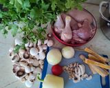 Csirkepörkölt pirított gombával recept fázis 1 fotója