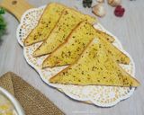 Foto langkah ke 8 dari resep Cream Soup and Garlic Bread.