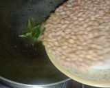 पीनट विथ चूरा फ्राई (Peanut with chura fry recipe in hindi) रेसिपी चरण 2 फोटो