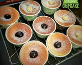 Foto langkah ke 8 dari resep Hokkaido Chiffon Cupcake.