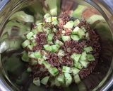 Une image de l'étape 4 de Salade de riz rouge au concombre, poivron orange et tomates Tiverta.