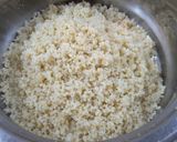 Une image de l'étape 1 de Couscous aux légumes, raisin sec, dédragé et sésame.