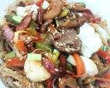 Foto del paso 5 de la receta: Fideos de arroz con vegetales salteados