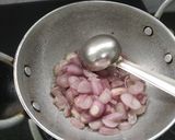 உள்ளி தீயல் (Ulli theeyal recipe in tamil) ரெசிபி ஸ்டேப் 6 புகைப்படம்