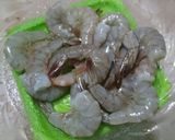 Foto langkah ke 1 dari resep Udang brokoli masak mentega.