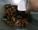 Foto langkah ke 4 dari resep Kerang Hijau Bumbu Pedas.