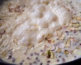 દુધપાક (Doodhpaak Recipe In Gujarati) રેસીપી સ્ટેપ2ફોટો