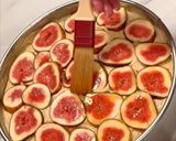 A picture of step 6 of Fig, honey and almond cake.