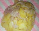 A picture of step 2 of Spanish omelette.