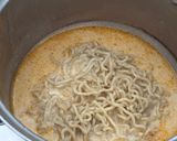 Foto langkah ke 6 dari resep Soto Betawi Hack ala Mie Instan, Kuah Susu Telur Lembut.