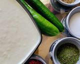 عکس مرحله 1 از دستور ماست و خیار با زیره سبز