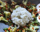 A picture of step 5 of Leftover Rice Pulau.