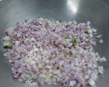 A picture of step 2 of Butter Masala Pav.