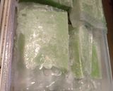 Foto langkah ke 5 dari resep Es gabus matcha.