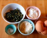 A picture of step 1 of Omelet Roll.