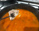 Foto del paso 4 de la receta: Chuletas en salsa a la jardinera