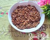 A picture of step 3 of Methi Khadi Daal with Kaali Masoor.