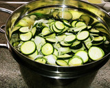 Foto del paso 4 de la receta: Calabacines en escabeche