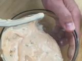 Salsa aderezo casera para hamburguesas o ensaladas