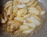 Foto del paso 2 de la receta: Bananas y manzanas flambeadas