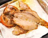 Foto del paso 4 de la receta: Rotja a la espalda con salsa Donostiarra