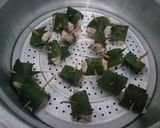 Foto langkah ke 4 dari resep Ayam Goreng Pandan 'Thailand'.