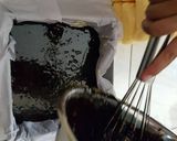 Foto langkah ke 3 dari resep Fudgy brownies.