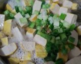 Foto langkah ke 2 dari resep Sup Tahu ala Hokben.