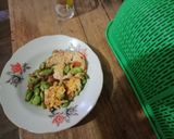 Foto langkah ke 6 dari resep Telor ceplok pete pedas.
