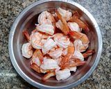 รูปขั้นตอนการทำที่ 1 ของ กุ้งผัดพริกขี้หนู