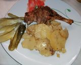 Rozmaringos kacsasült római tálban, burgonya ágyon recept fázis 3 fotója