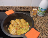 Foto del paso 3 de la receta: Muslitos de pollo en salsa