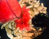 A picture of step 6 of Spaghetti with tomato sauce.