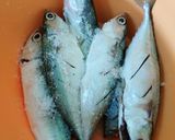 Foto langkah ke 1 dari resep Ikan Kembung Goreng Bumbu.