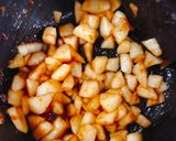 Foto langkah ke 5 dari resep 🍎Cinnamon Crispy Apple Pie Rice Paper Dumplings/Rolls.