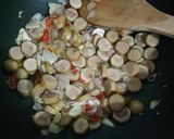 Foto langkah ke 2 dari resep Tumis Buncis Sosis Telur.