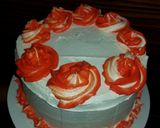 A picture of step 14 of Whipped cream vanillah cake.