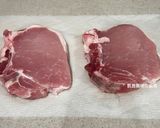 A picture of step 1 of Easy Pork Loin Chops.