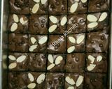 Foto langkah ke 5 dari resep Brownies fudgy shiny sekat.