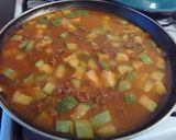 Foto del paso 2 de la receta: Carne molida con calabacitas