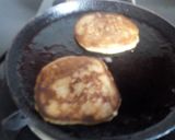 A picture of step 5 of Mango pancakes.